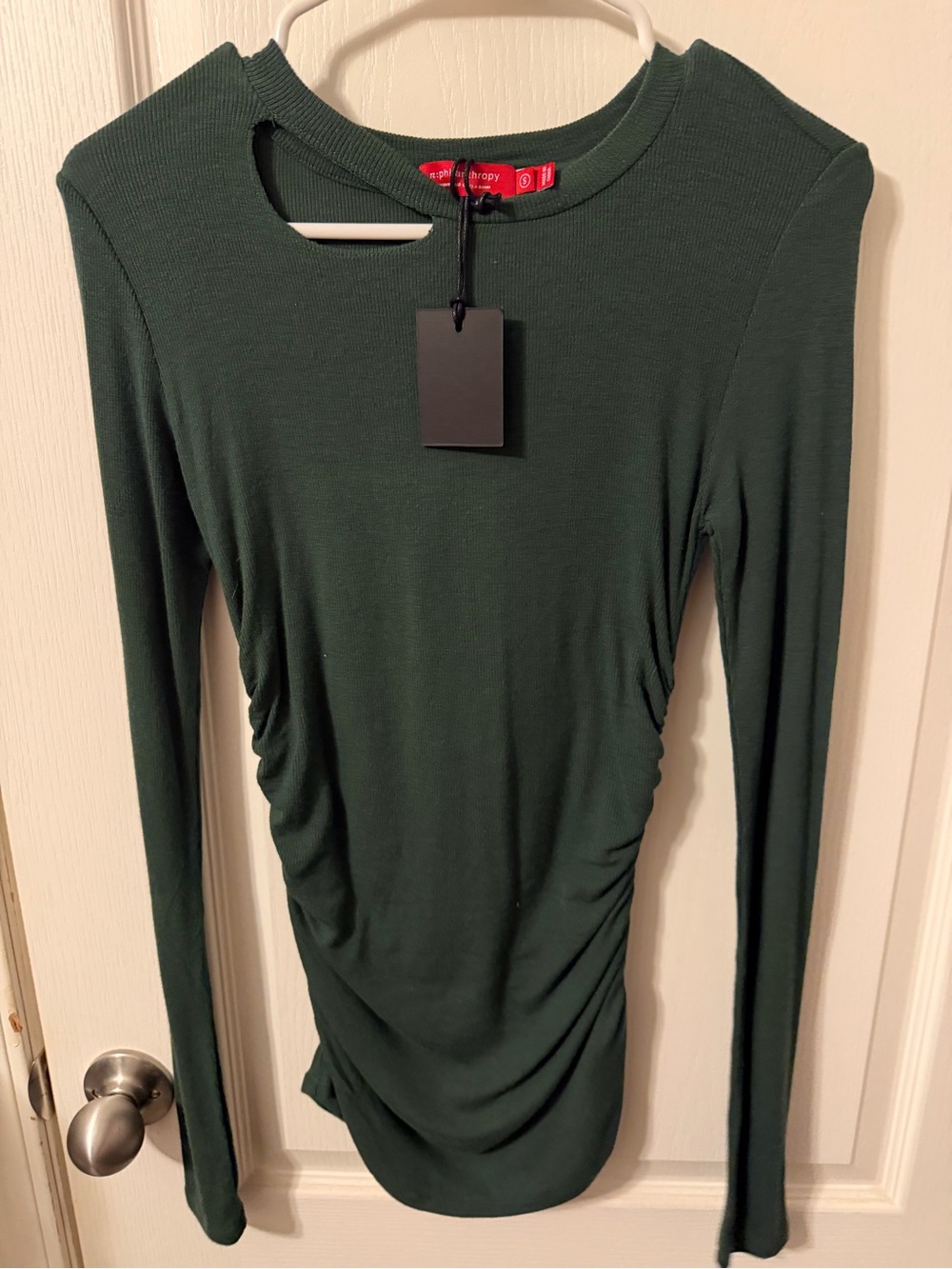 n:PHILANTHROPY Forest Green Long-Sleeve Cutout Ruched Tee